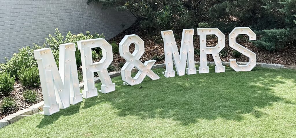 Mr & Mrs marquee letters